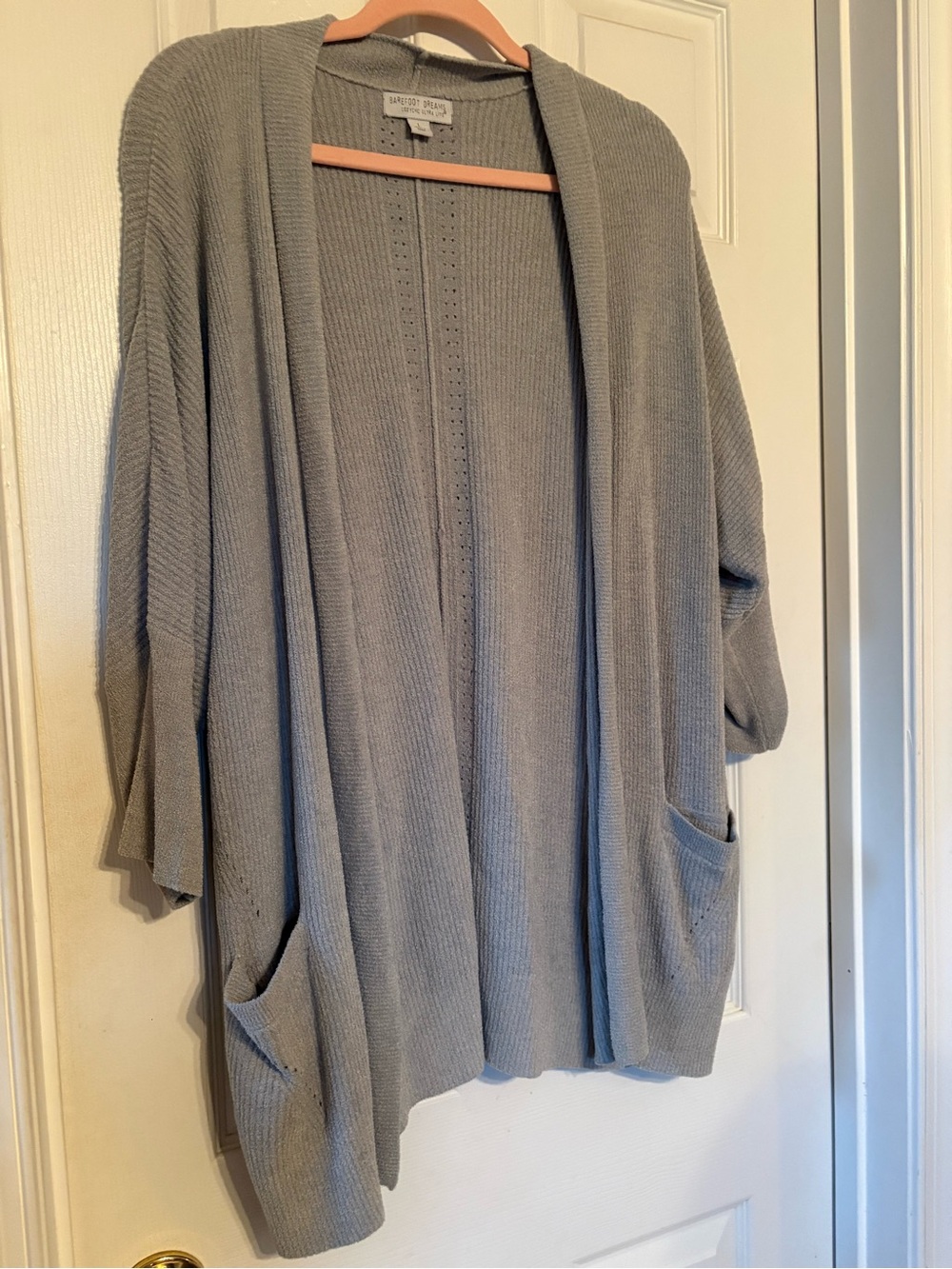 Barefoot Dreams Women’s Blue-Gray Open-Front Pocket Cardigan Sweater